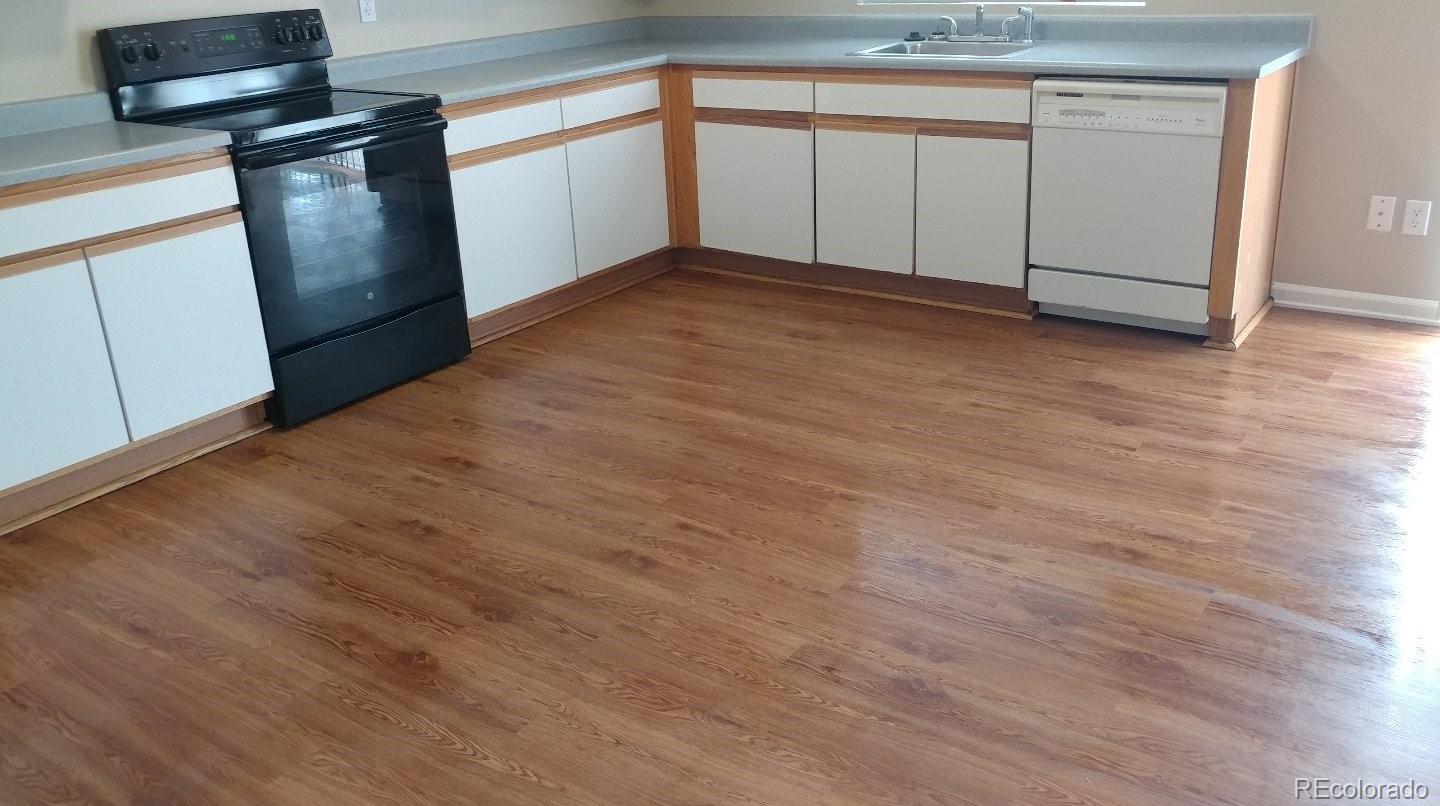 20370 East 48th Place Denver, CO 80249 - Photo 3 of 27