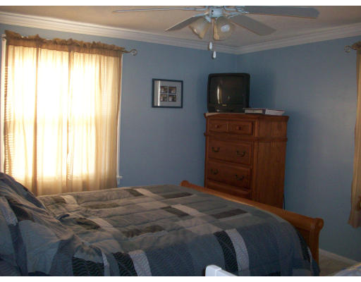 285 Prentice Street Springfield, MA 01104 - Photo 8 of 11