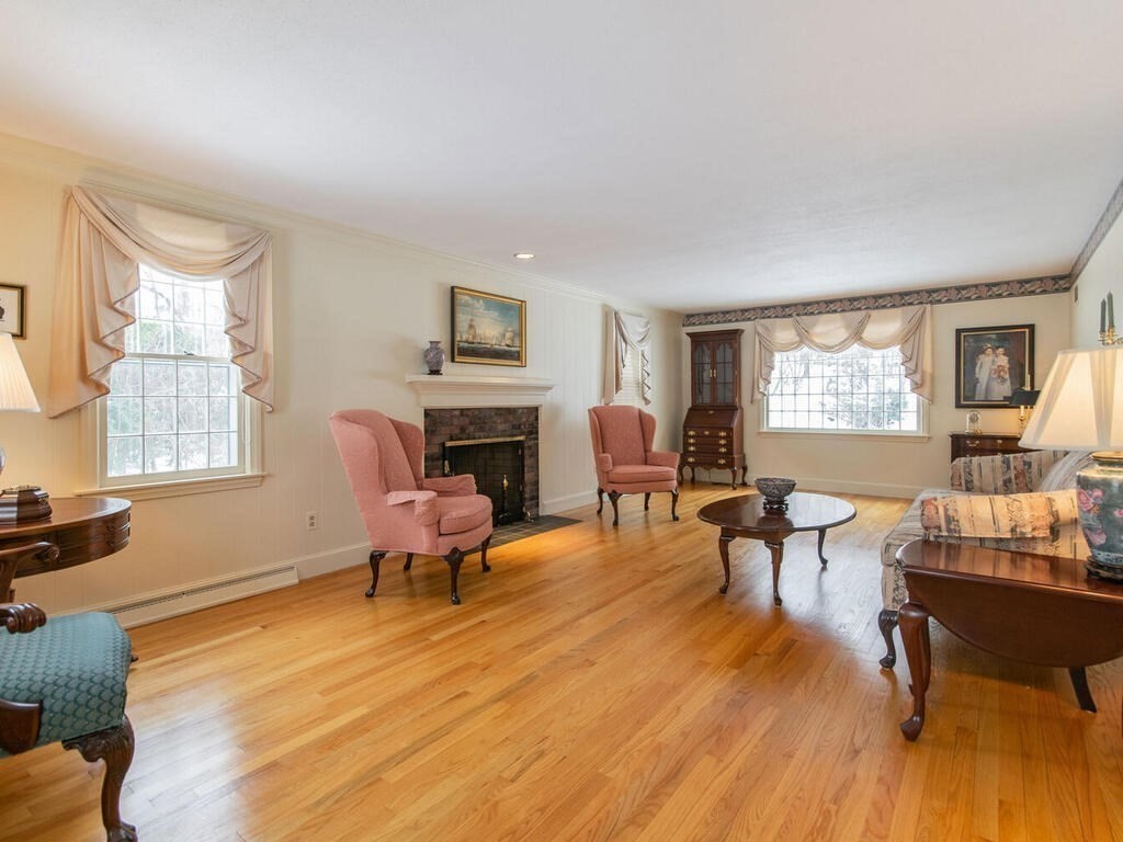 302 Blueberry Hill Road Longmeadow, MA 01106 - Photo 7 of 41 Gallery Image 7