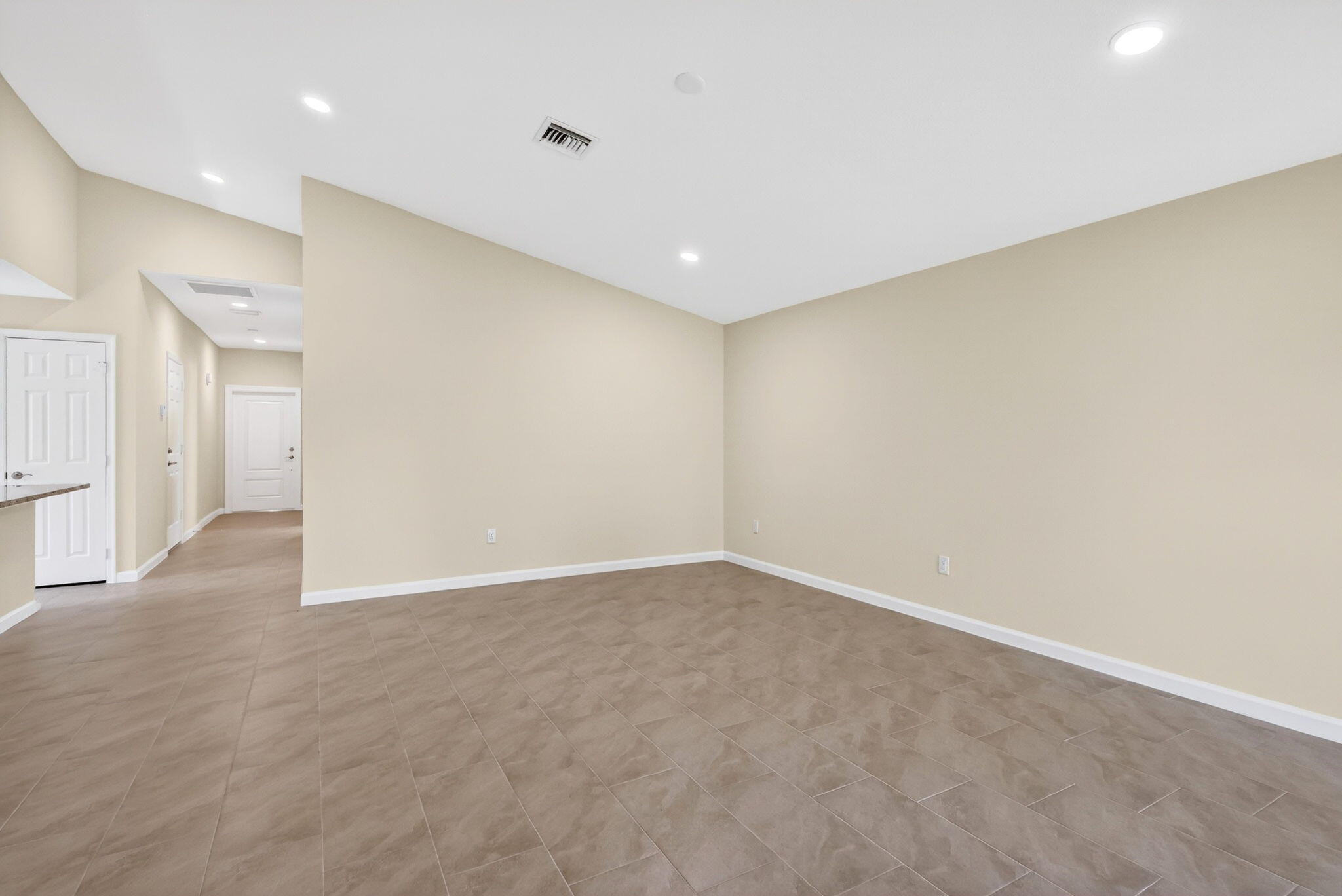 134 Southwest Seminole Crossing Southwest Indiantown, FL 34956 - Photo 7 of 27 134 LIVING 4