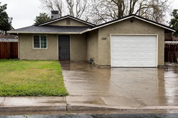 $420,000 | 336 1st Street, Livingston, CA 95334
