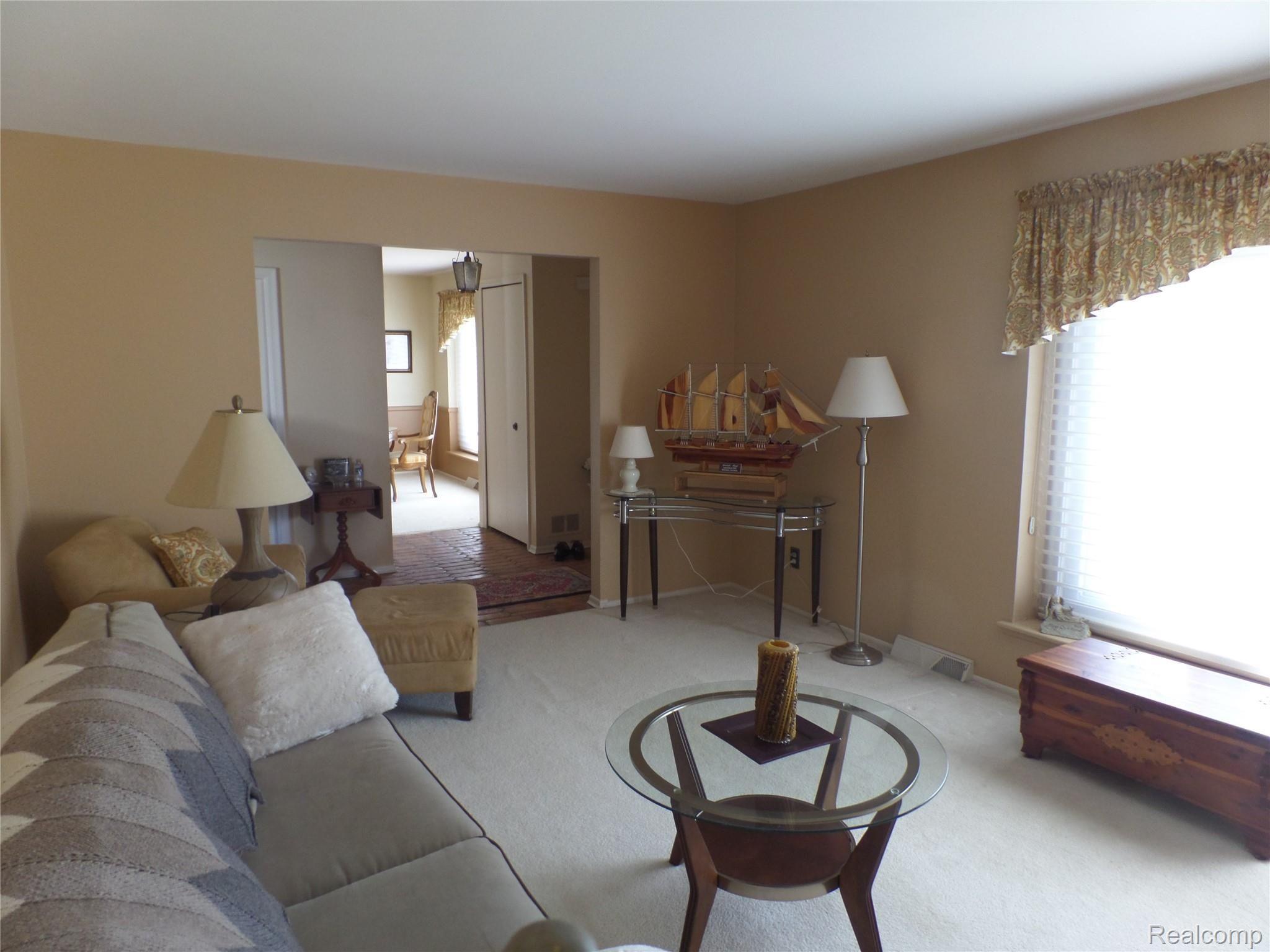 5007 East Cook Road Grand Blanc, MI 48439 - Photo 7 of 28 SAM_1378.JPG