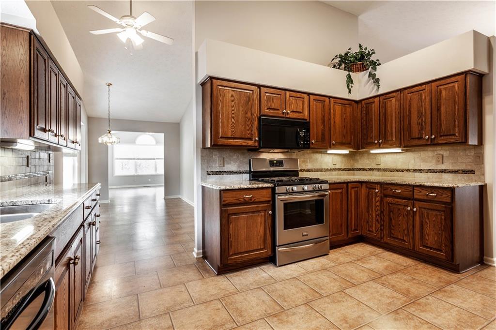 11012 Fairway Ridge Lane Fishers, IN 46037 - Photo 11 of 31 Gallery Image 11
