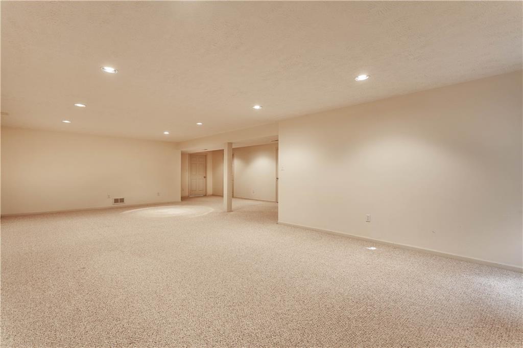 11012 Fairway Ridge Lane Fishers, IN 46037 - Photo 25 of 31 Gallery Image 25