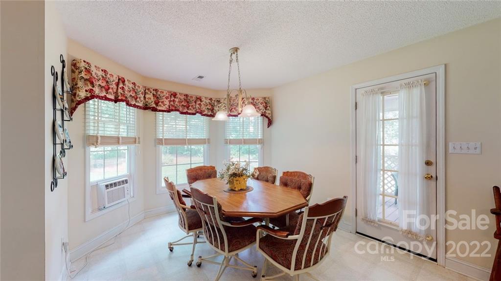 372 Maple Ridge Circle Salisbury, NC 28147 - Photo 13 of 48