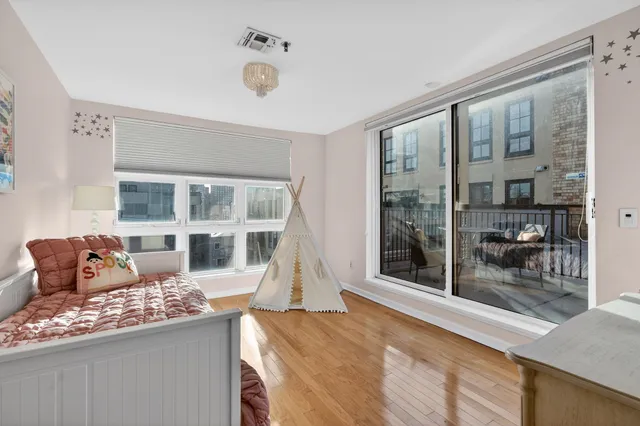 $1,125,000 | 659 1st Street, Unit 410, Hoboken, NJ 07030