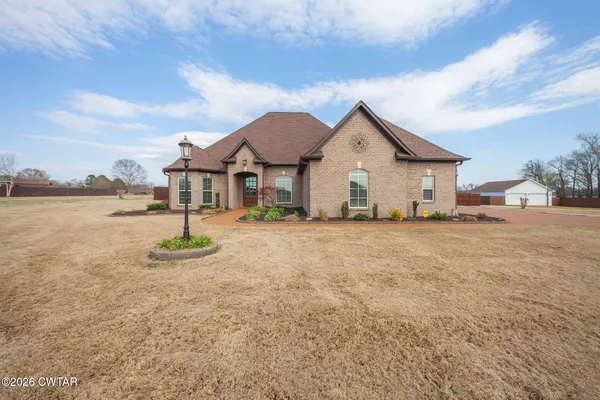 $599,000 | 724 Blackmon Street, Medina, TN 38355