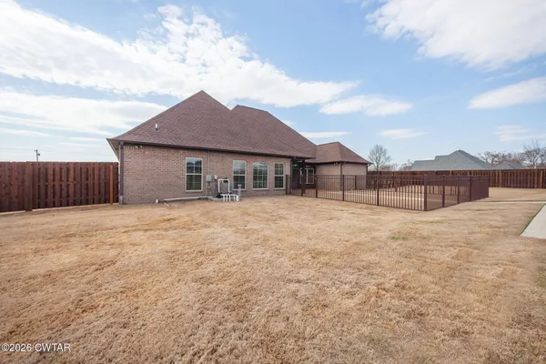 $599,000 | 724 Blackmon Street, Medina, TN 38355