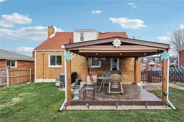 $260,000 | 422 Mifflin Street, West Mifflin, PA 15122