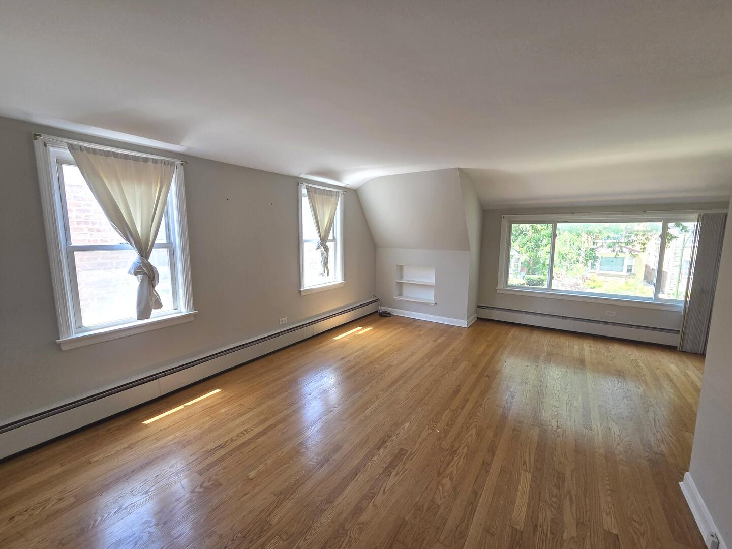 6159 North Meade Avenue Chicago, IL 60646 - Photo 11 of 25