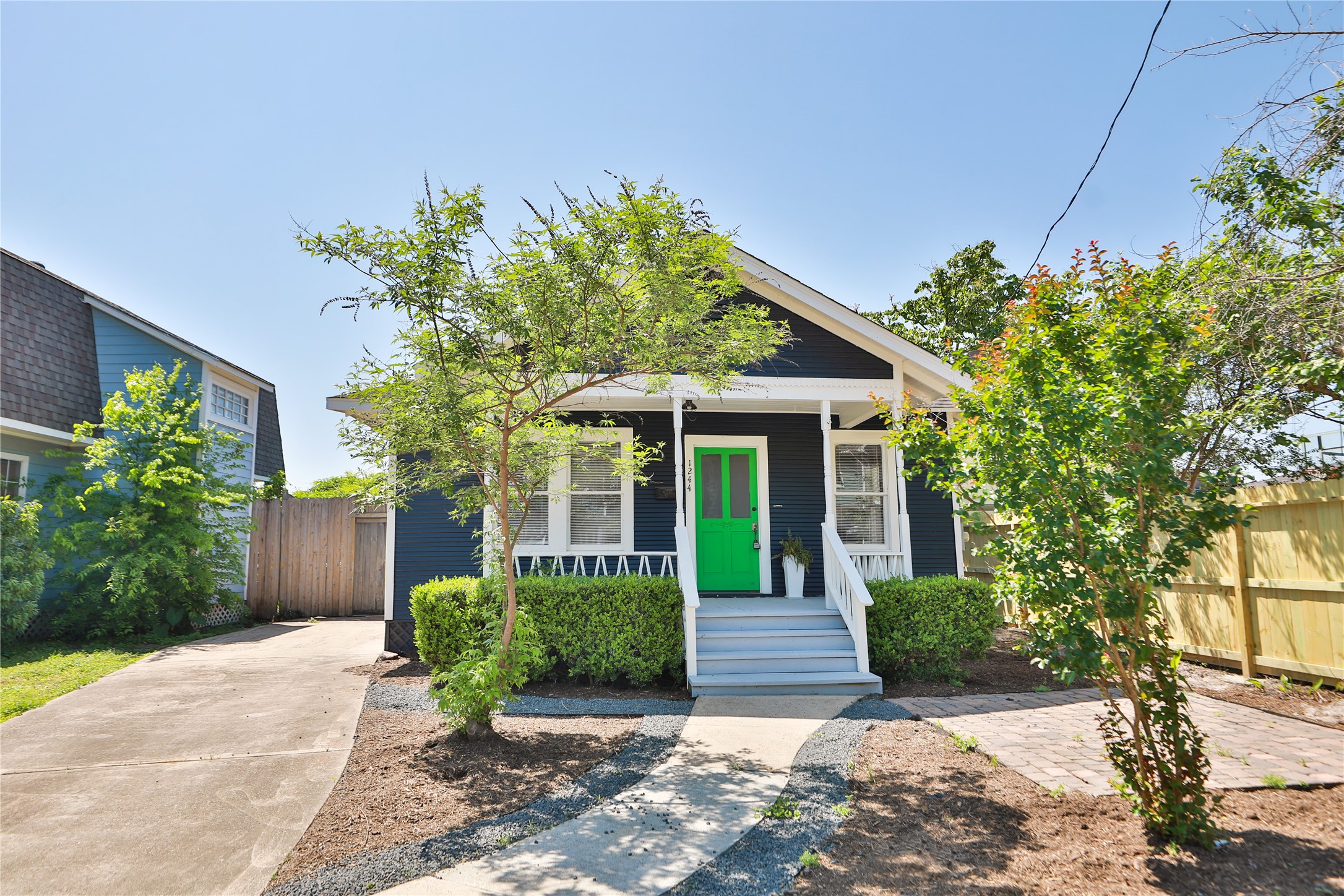 1244 West 21st Street Houston, TX 77008 - Photo 3 of 37