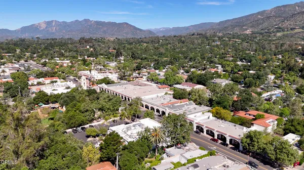 a view of an open space and mountain view