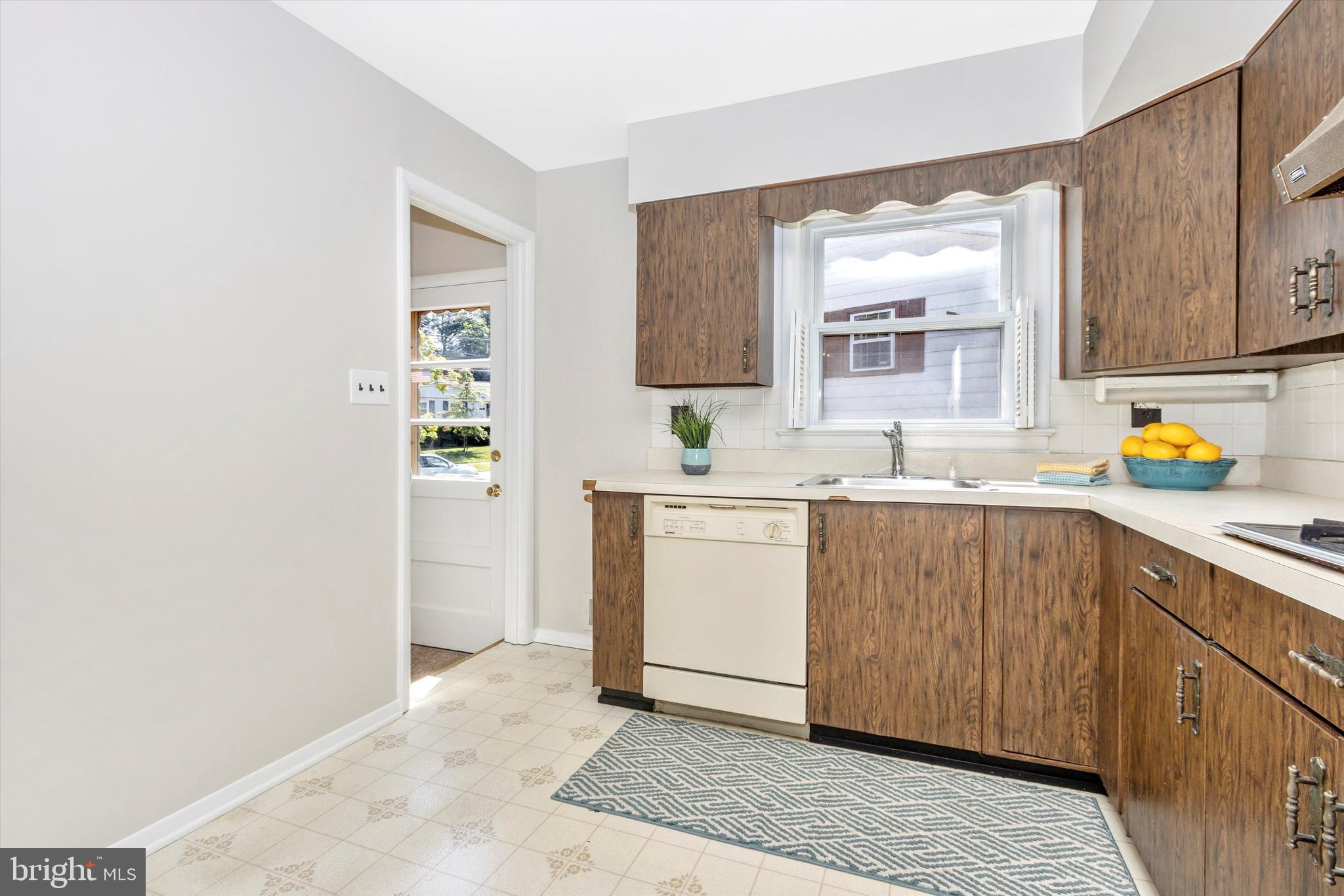 2618 Cory Terrace Silver Spring, MD 20902 - Photo 22 of 57 Gallery Image 22
