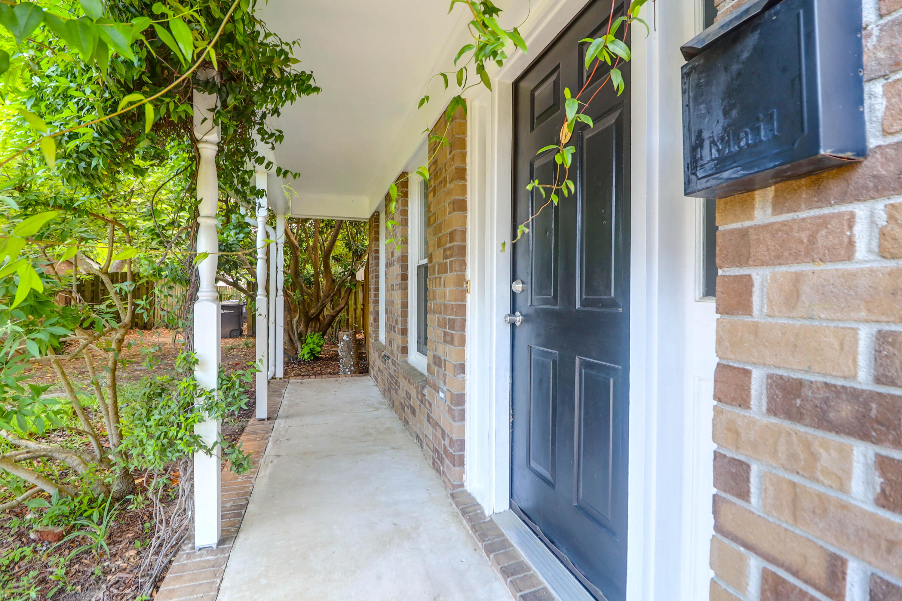 680 Buckhall Court Mount Pleasant, SC 29464 - Photo 13 of 42 680 Buck Hall -Tidalcreekphoto- (36)