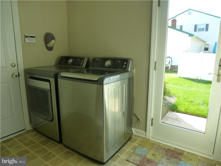 16 Bennington Road Bordentown, NJ 08505 - Photo 19 of 25 Laundry Room