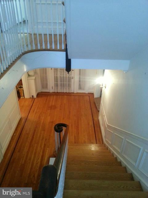101 Charlcote Road Baltimore, MD 21218 - Photo 8 of 15 Foyer