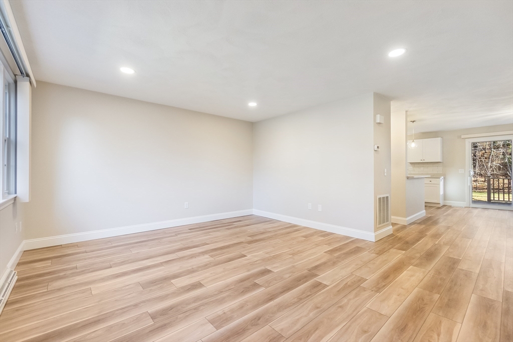14 Apple Ridge Road, Unit 2 Maynard, MA 01754 - Photo 6 of 30