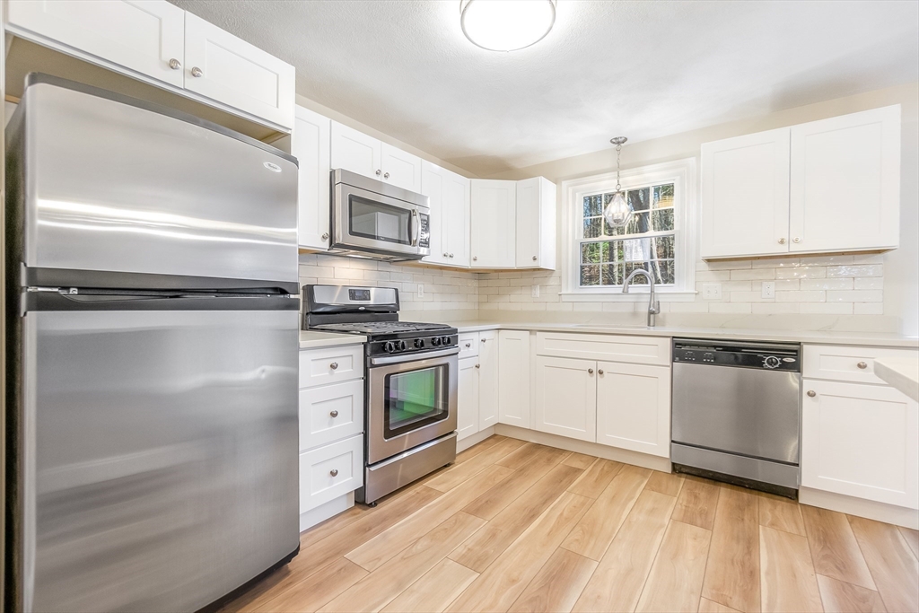 14 Apple Ridge Road, Unit 2 Maynard, MA 01754 - Photo 9 of 30