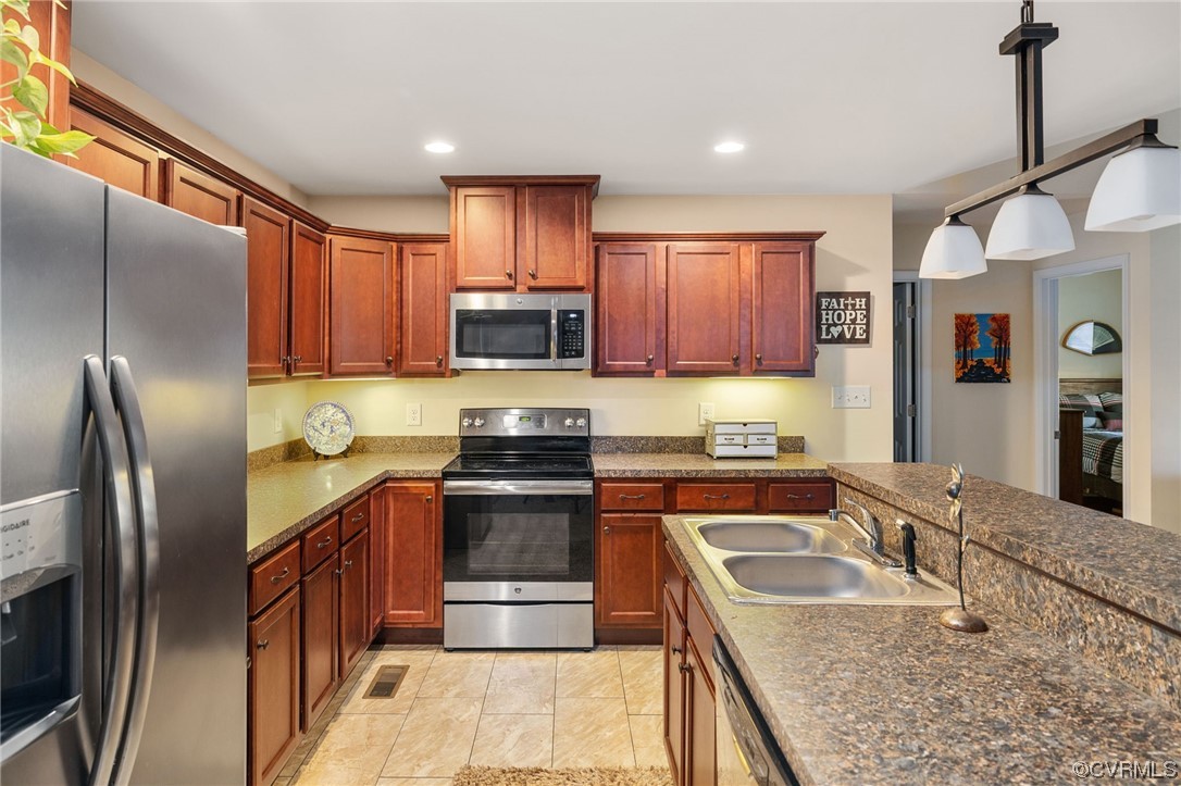 21219 Matoaca Road Petersburg, VA 23803 - Photo 17 of 36 Gallery Image 17