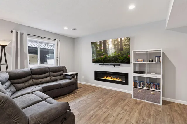 $479,900 | 27671 Oxford Lane, Elko New Market, MN 55020