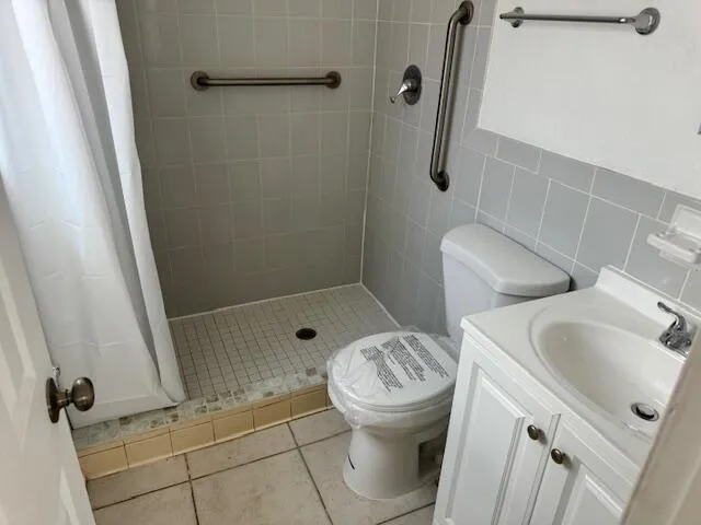 $295,000 | 5707 Briarwood Avenue, Mangonia Park, FL 33407