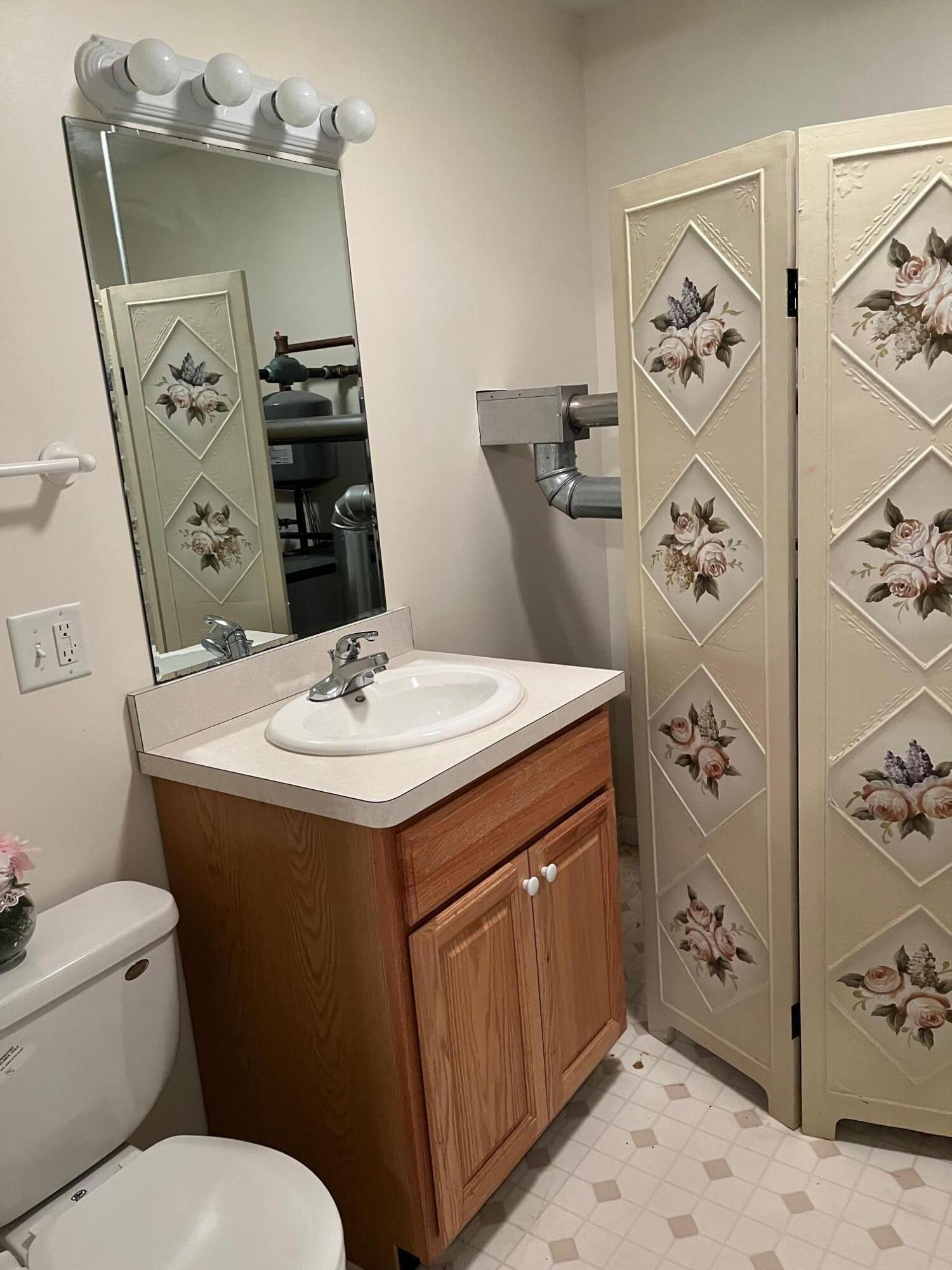 4 Gingerbread Lane York, ME 03909 - Photo 13 of 16 pribath