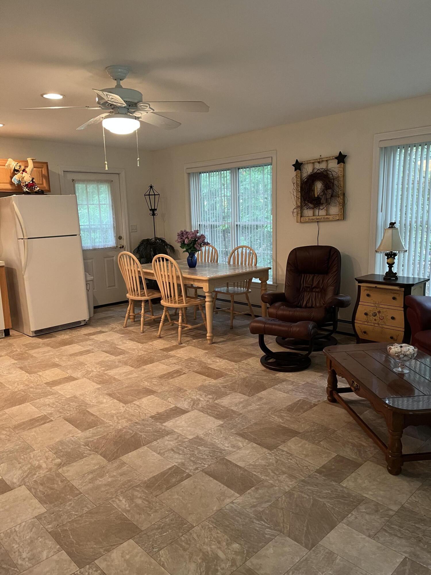 4 Gingerbread Lane York, ME 03909 - Photo 4 of 16 kit2