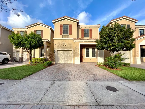 $4,500 | 649 Northeast 191st Street, Miami, FL 33179