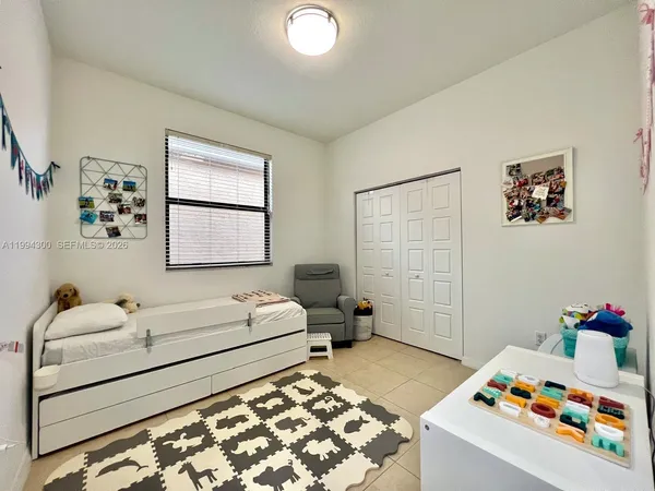 $4,500 | 649 Northeast 191st Street, Miami, FL 33179