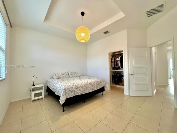 $4,500 | 649 Northeast 191st Street, Miami, FL 33179