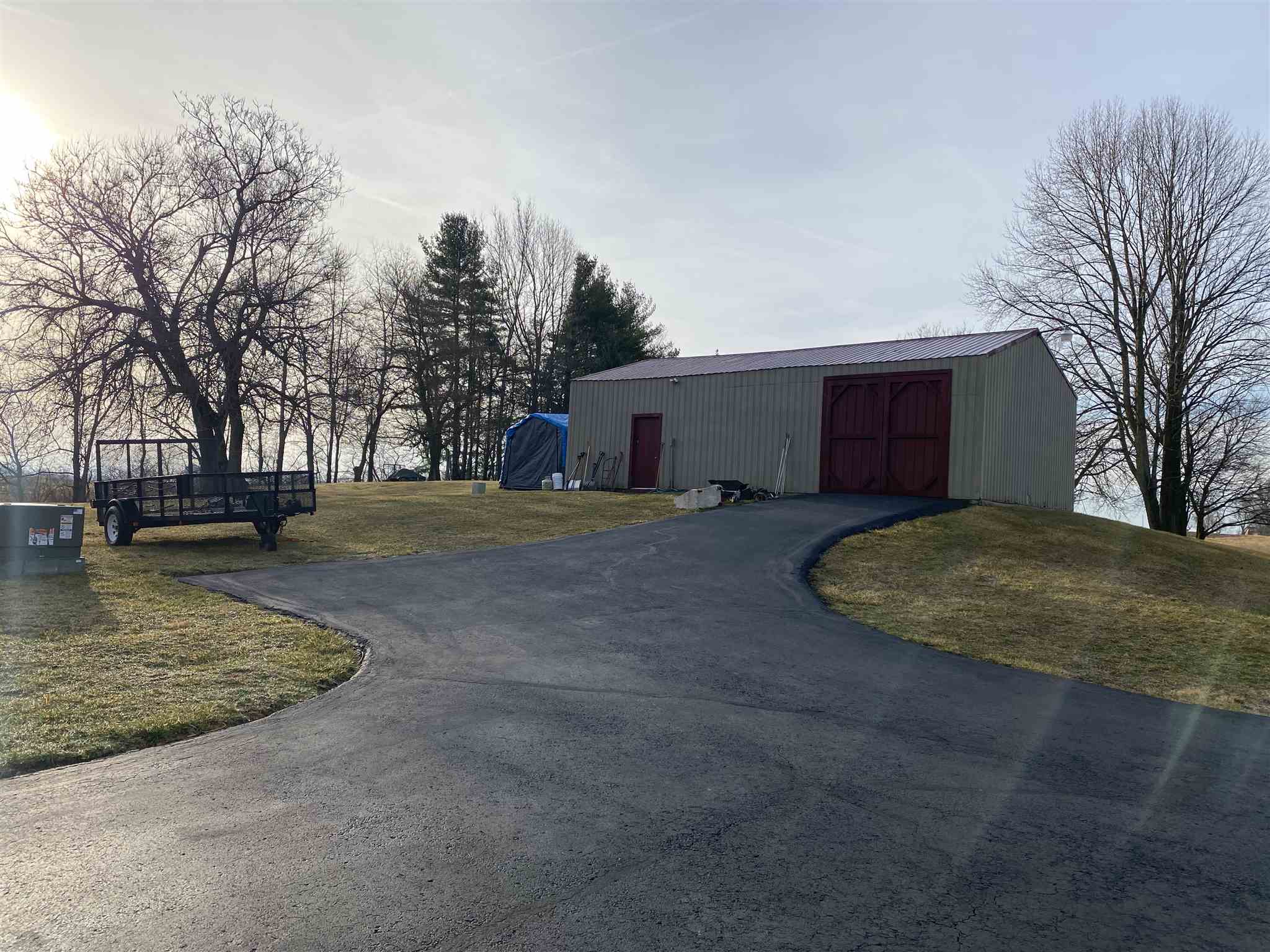 12330 South 400 E Road Muncie, IN 47302 - Photo 3 of 6 Gallery Image 3