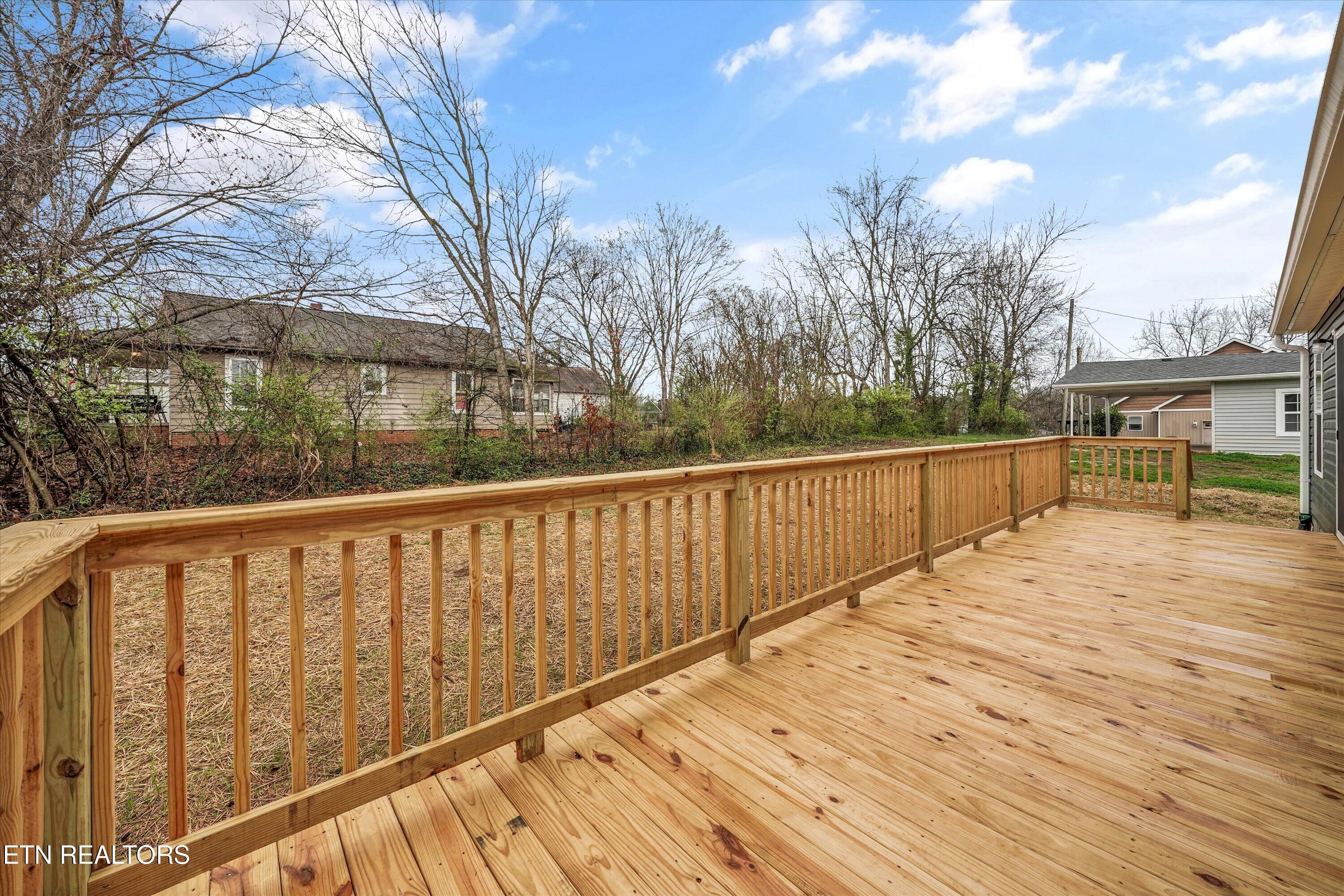 400 Park Street Athens, TN 37303 - Photo 29 of 36 32-400 Park St 28
