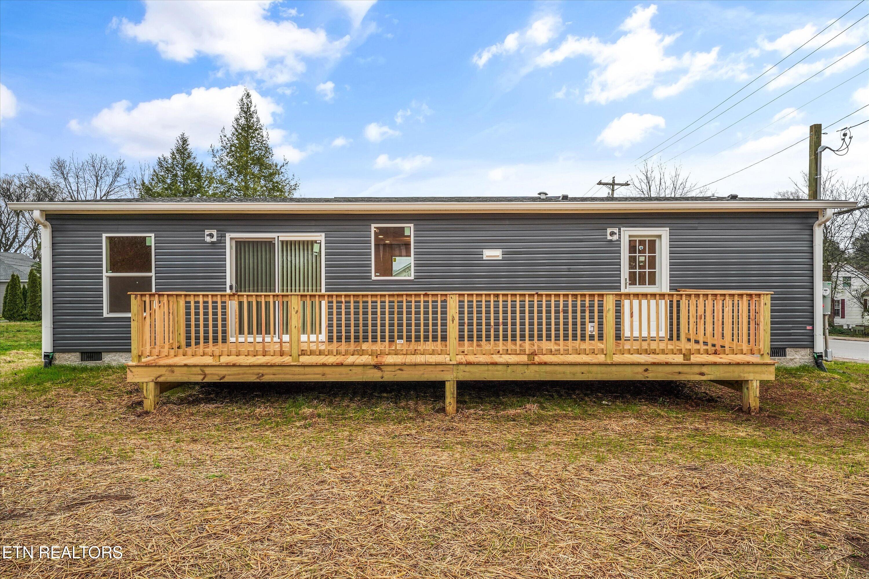 400 Park Street Athens, TN 37303 - Photo 30 of 36 34-400 Park St 31