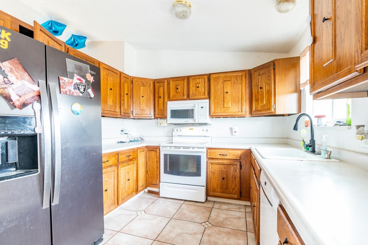 612 Oxbow Road Grand Junction, CO 81504 - Photo 3 of 24 Gallery Image 3