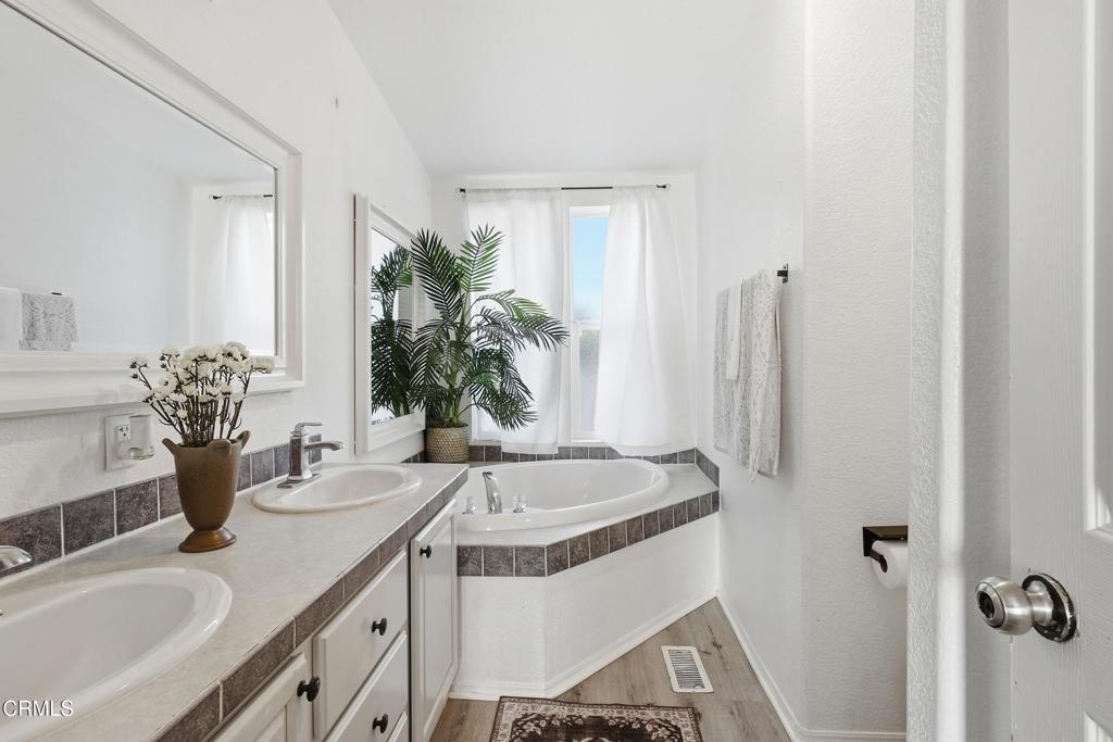 2400 East Pleasant Valley Road, Unit 81 Oxnard, CA 93033 - Photo 12 of 16 Gallery Image 12