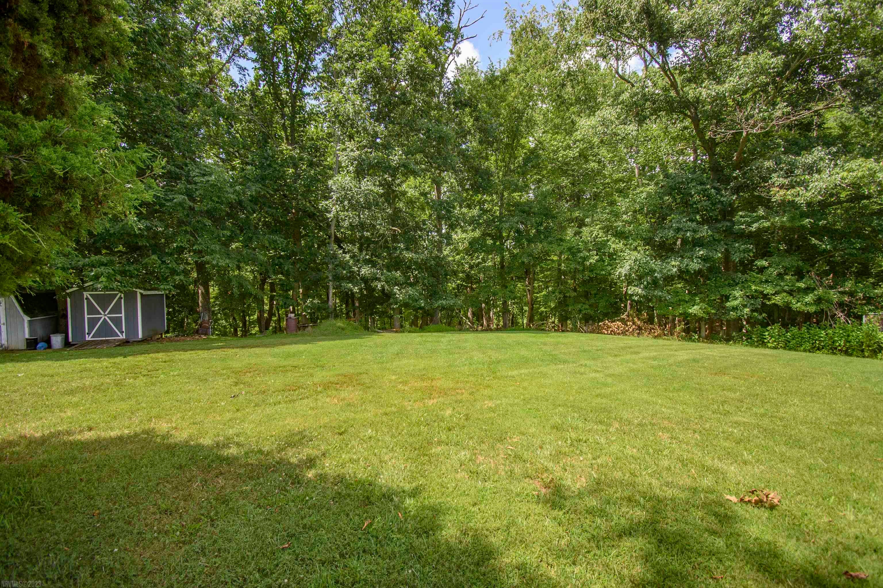 4350 Burma Road Radford, VA 24141 - Photo 11 of 45 Gallery Image 11
