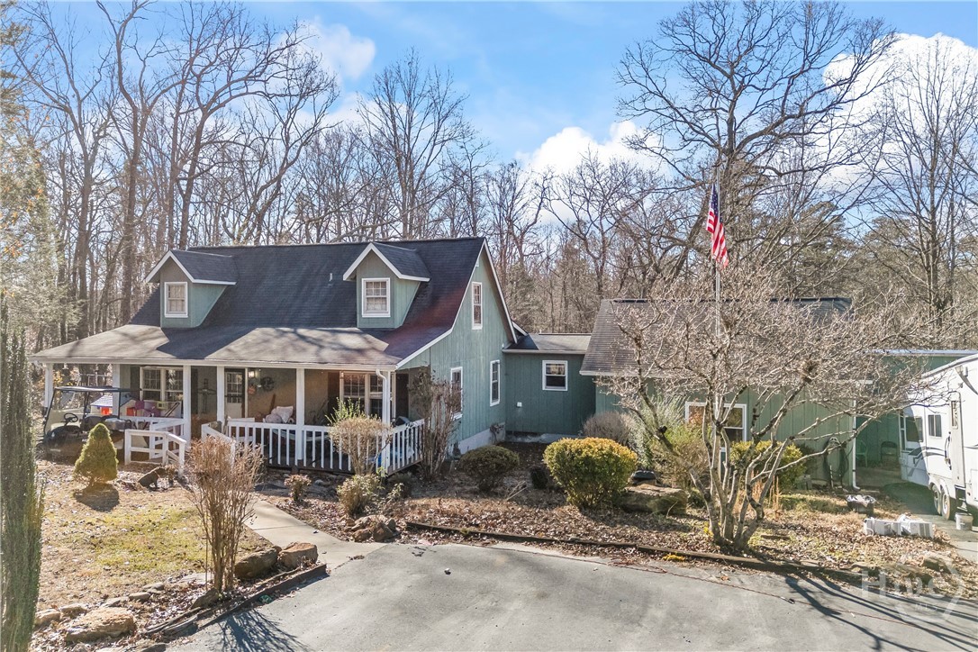 183 Golden Valley Drive Demorest, GA 30535 - Photo 3 of 58
