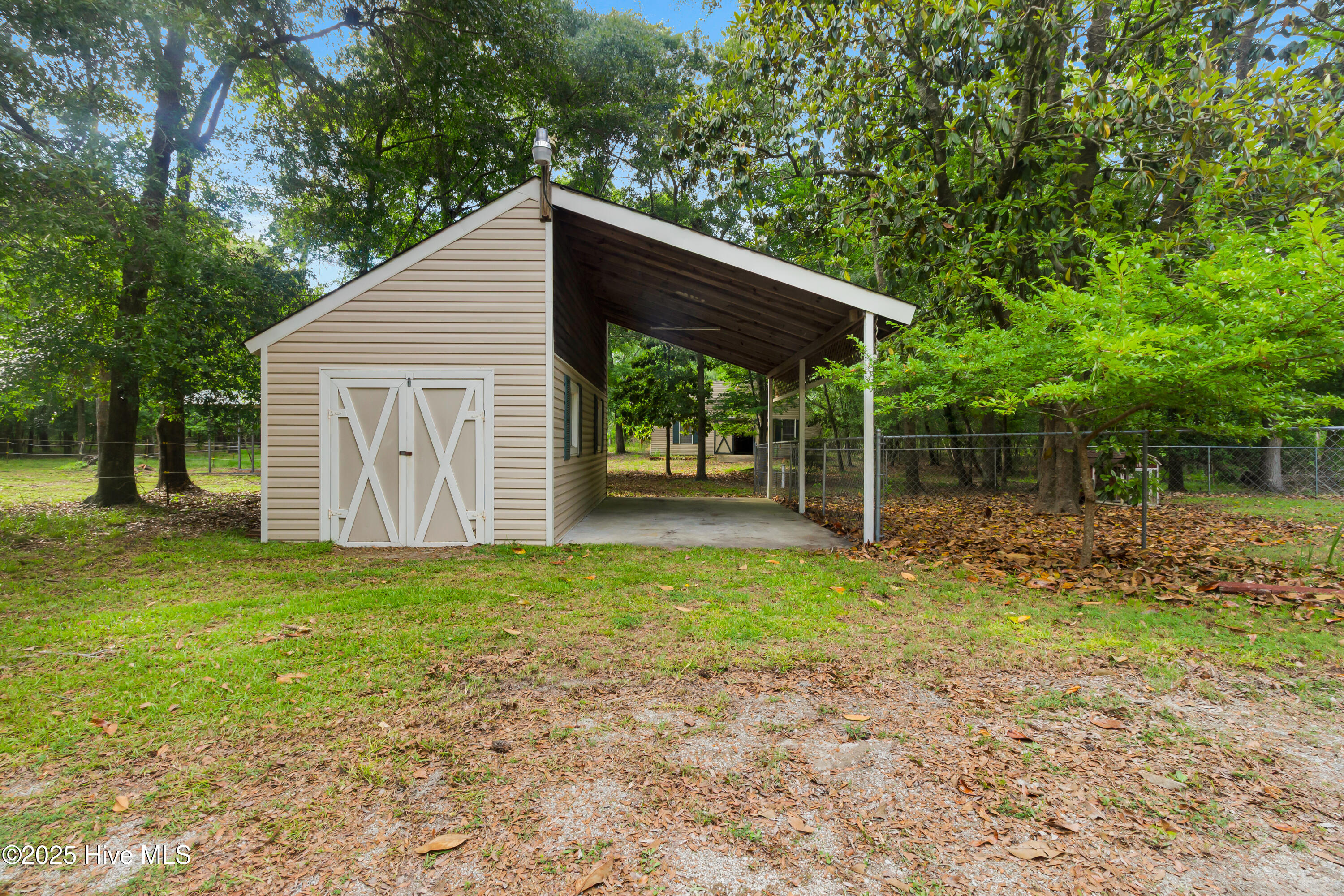 1913 Jimmys Road New Bern, NC 28560 - Photo 8 of 43 24