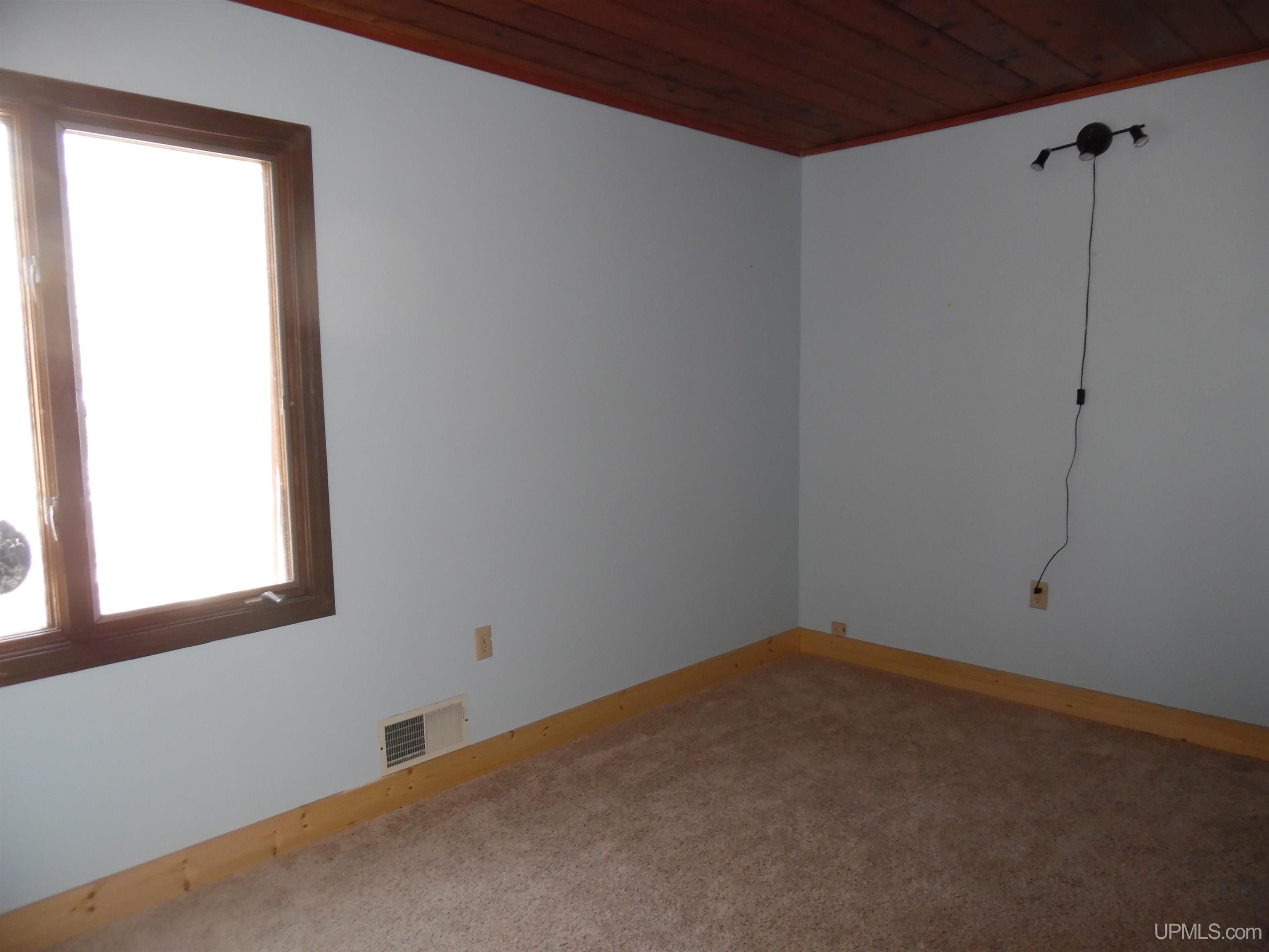 21781 Peepsock Road Houghton, MI 49931 - Photo 20 of 35