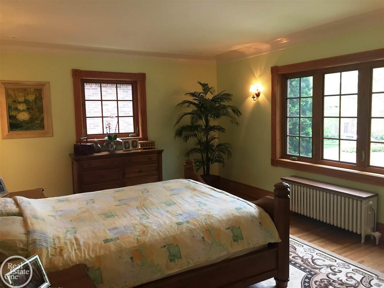 839 Bedford Road Grosse Pointe Park, MI 48230 - Photo 11 of 16