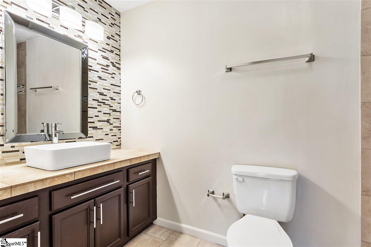 712 Timberwood Ridge Greer, SC 29651 - Photo 4 of 29 Gallery Image 4