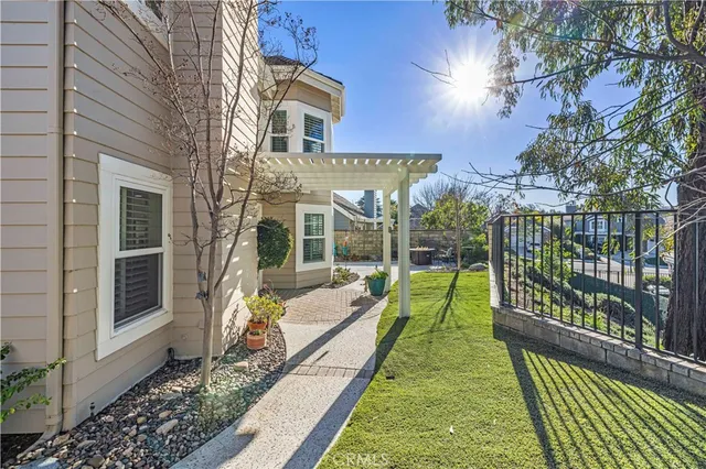 $1,195,000 | 26061 Charonne Court, Valencia, CA 91355
