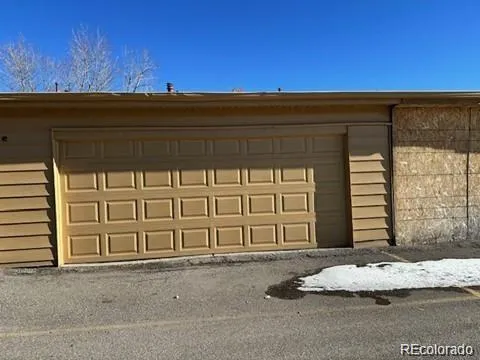 $2,400 | 1253 South Troy Street, Aurora, CO 80012