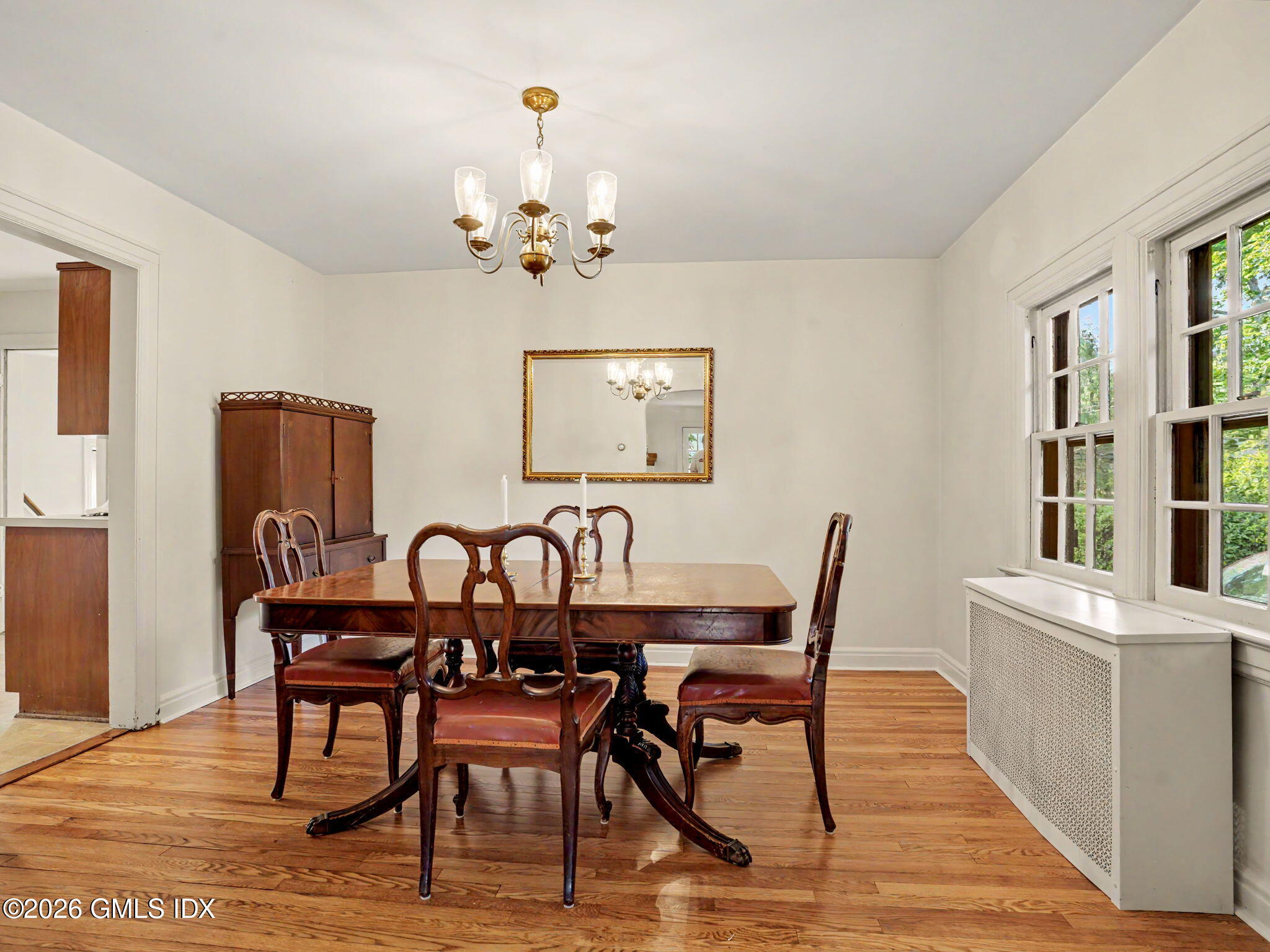 24 Oval Avenue Riverside, CT 06878 - Photo 6 of 45 3-web-or-mls-24-oval-ave