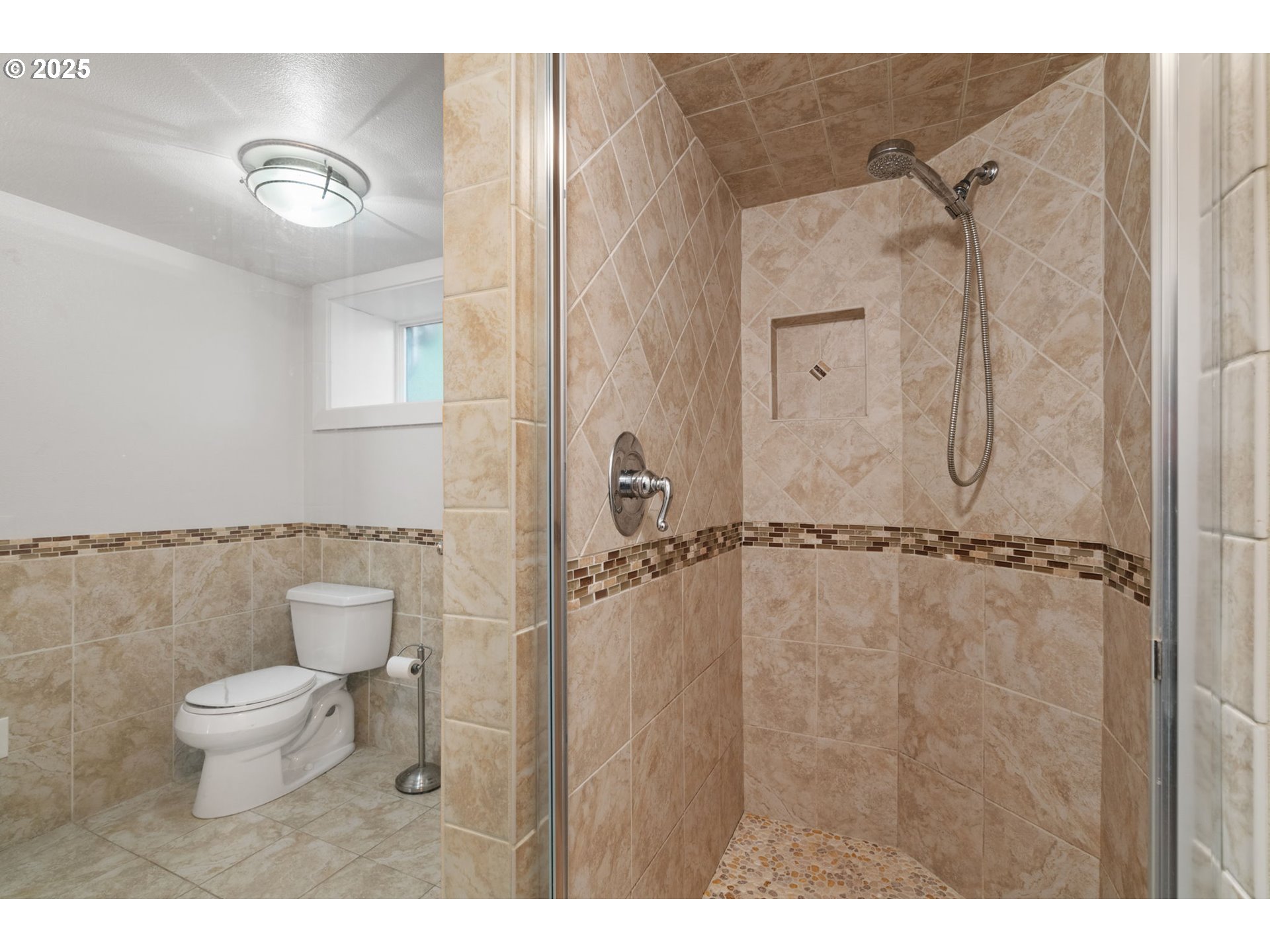 7510 Southwest Mapleleaf Street Portland, OR 97223 - Photo 31 of 48 Gallery Image 31