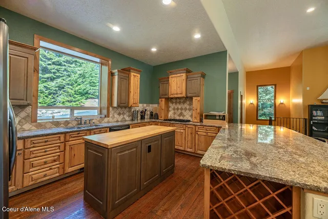 $1,095,000 | 131 Long Drive, Priest Lake, ID 83856