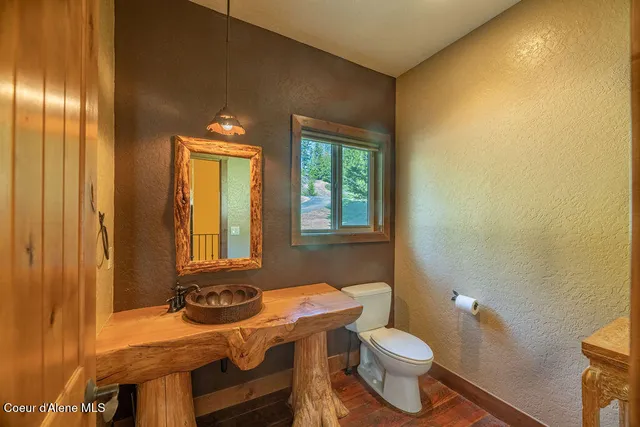 $1,095,000 | 131 Long Drive, Priest Lake, ID 83856