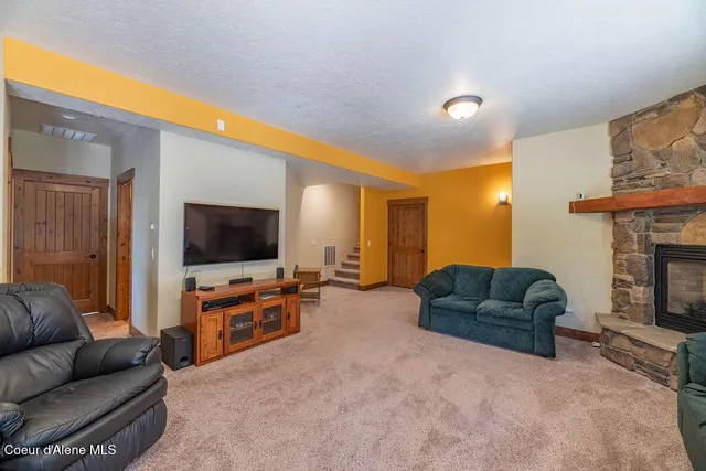 $1,095,000 | 131 Long Drive, Priest Lake, ID 83856