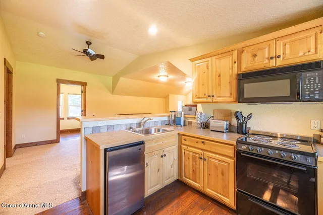 $1,095,000 | 131 Long Drive, Priest Lake, ID 83856