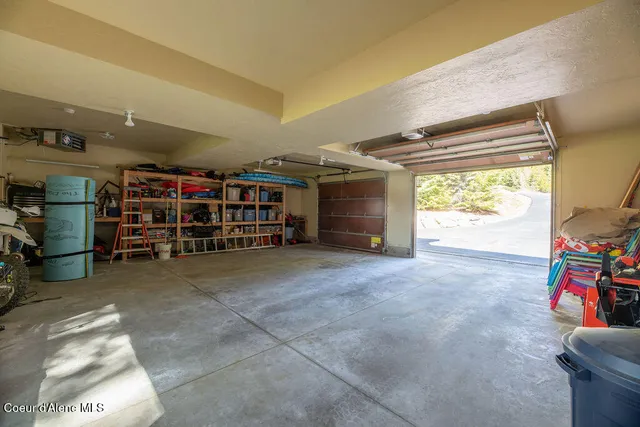 $1,095,000 | 131 Long Drive, Priest Lake, ID 83856